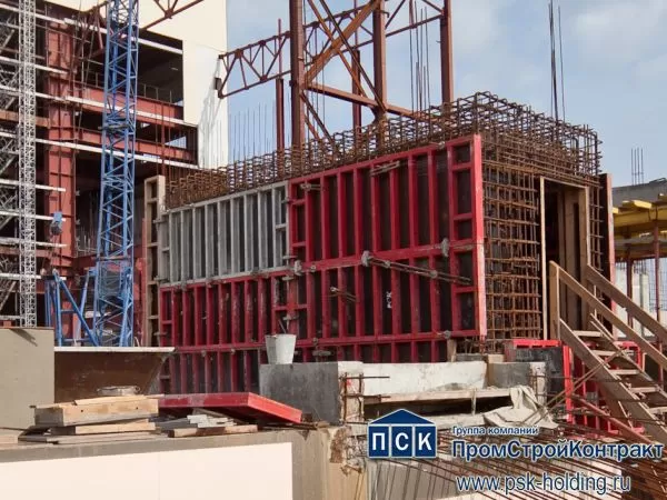 Опалубка стен крупнощитовая с линейными щитами (Россия)